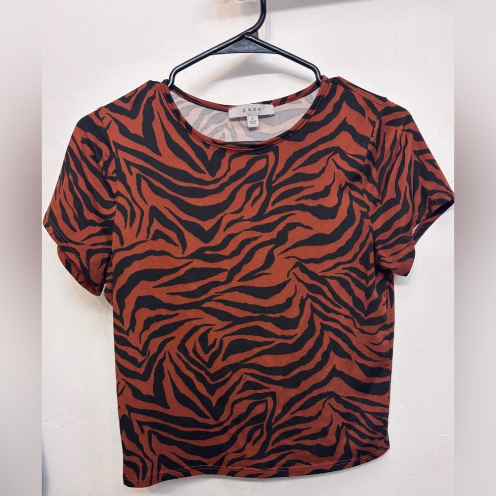 Gaze Brown & Black Animal Zebra Print Short Sleeve Tee Womans Size Small NWOT